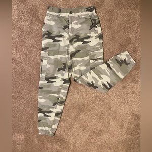 American Eagle Camo Cargo Pants